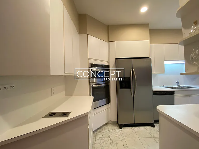 33 Longwood Ave — Photo 16