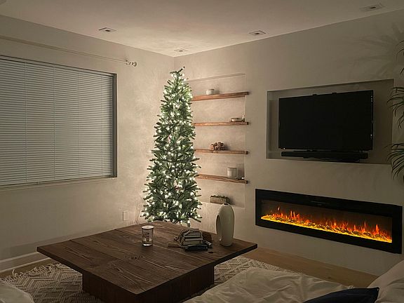 4th image of 443 N Lake Shore Dr #443