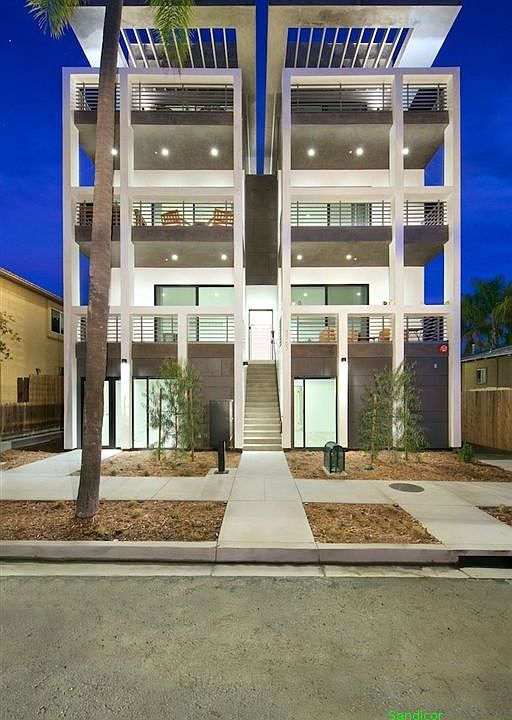 1st image of 3767 Bancroft St