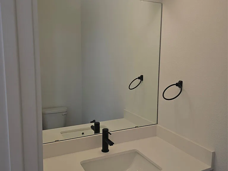 7601 Carver Ave #2 — Photo 5