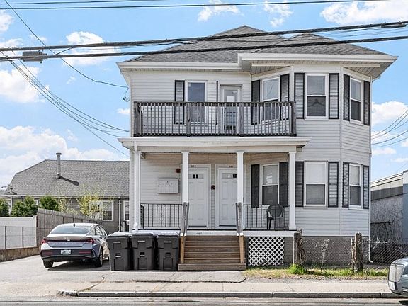 3rd image of 391 Waterman Ave