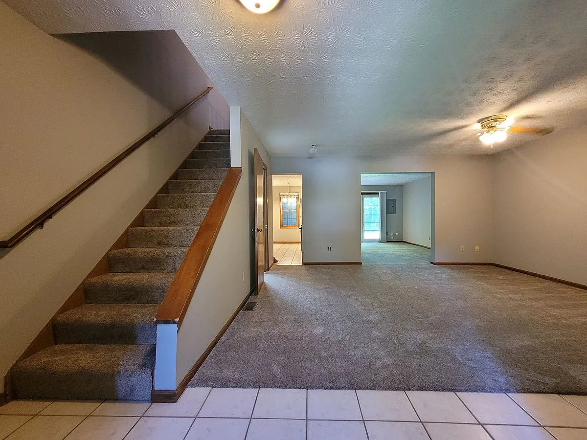 Building Photo - 4333 Frontenac Dr