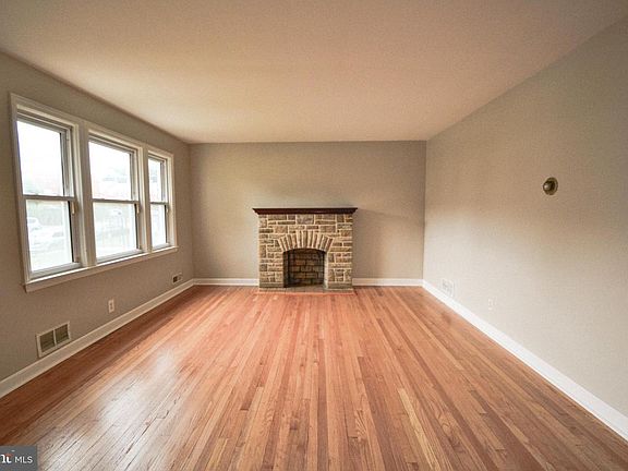2nd image of 1408 Kirkwood Rd