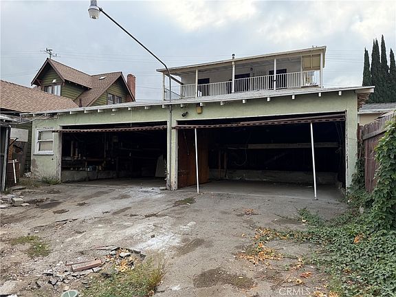 3rd image of 10448 Mountair Ave