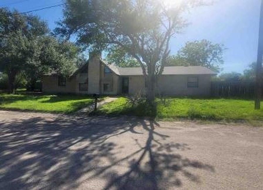1423 Elm St, Kenedy, TX 78119 MLS 34399623 Zillow