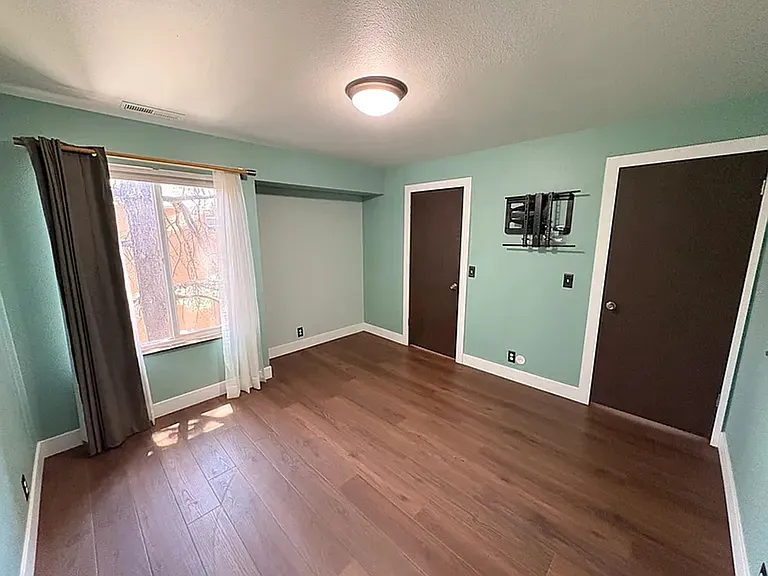 2416 S Elizabeth St #5 — Photo 11