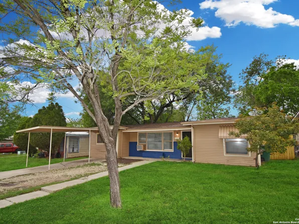 131 Savannah Dr, San Antonio, TX 78213