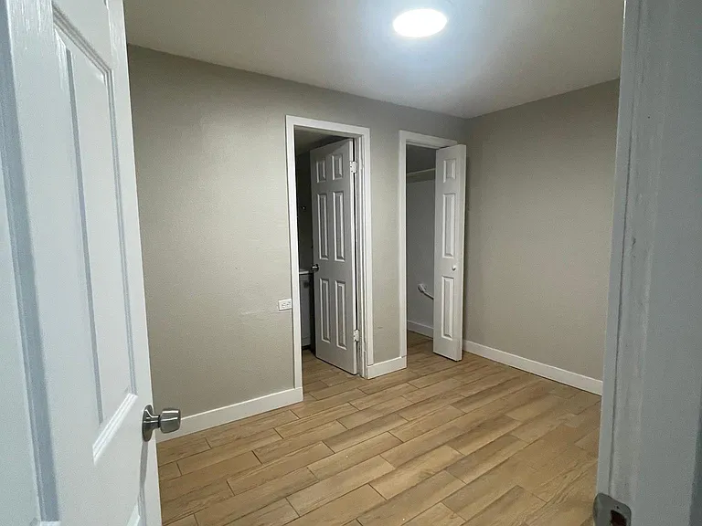 2341 W Yuma St #2 — Photo 3