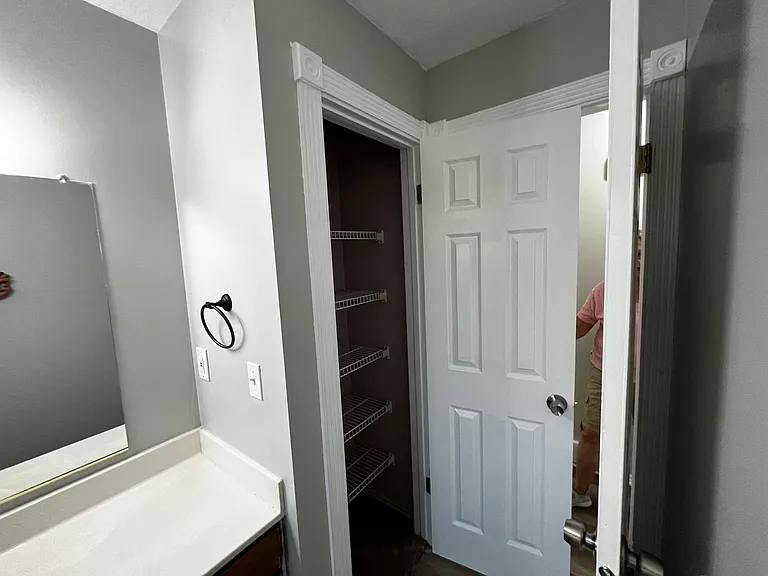 1442 N 900 W — Photo 15