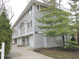 425 S Harvey Ave APT A, Oak Park, IL 60302