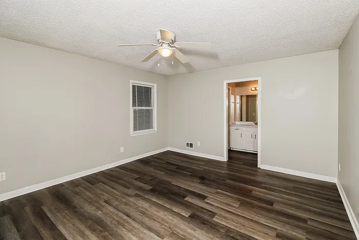 651 Cedar Field Ln — Photo 8
