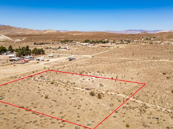 1 Favorito Ave, Rosamond, CA 93560