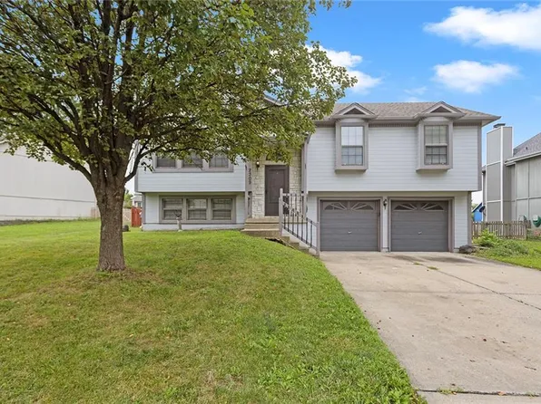 2309 SE 5th Ter, Lees Summit, MO 64063