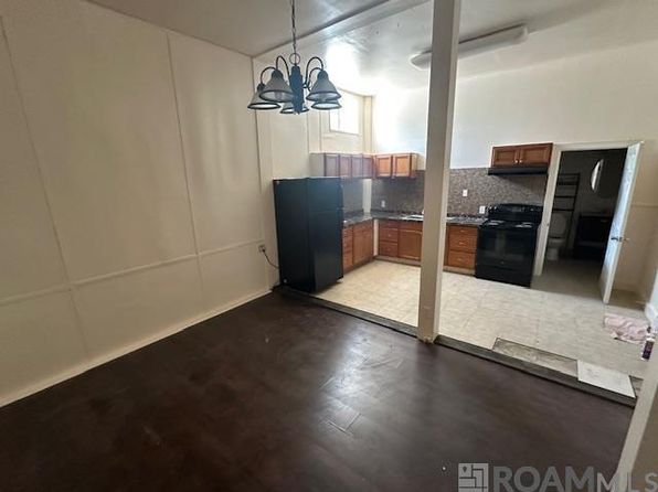 659 W Main St #4
