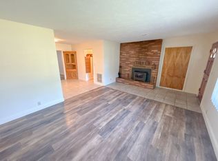 5462 Villa Dr, Klamath Falls, OR 97603