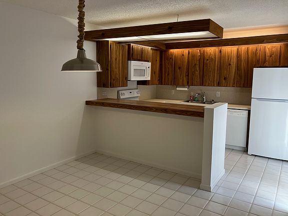 3rd image of 1123 11th Ln