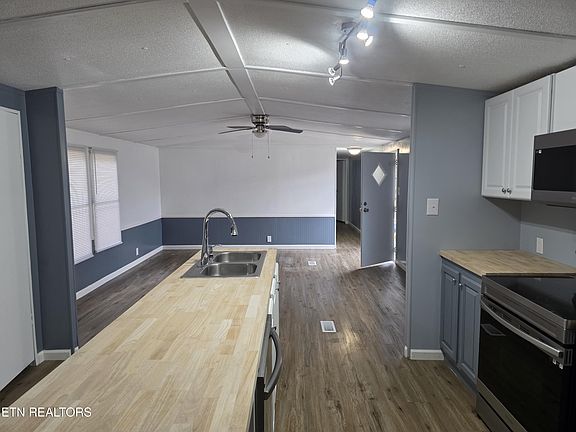 3rd image of 1288 Maiden Ln