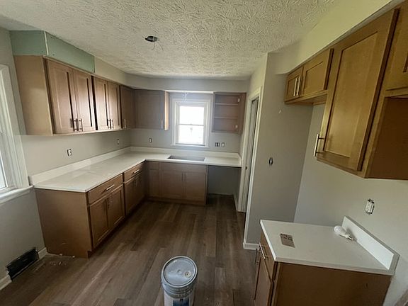 3rd image of 4552 Merrygold Blvd