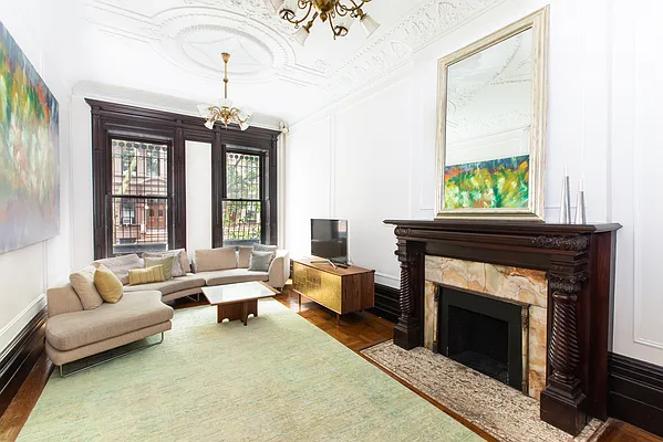 Rented by Compass | media 4