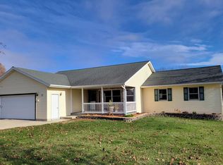 208 Michael Dr, Iron Ridge, WI 53035