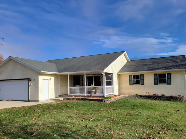208 Michael DRIVE, Iron Ridge, WI 53035