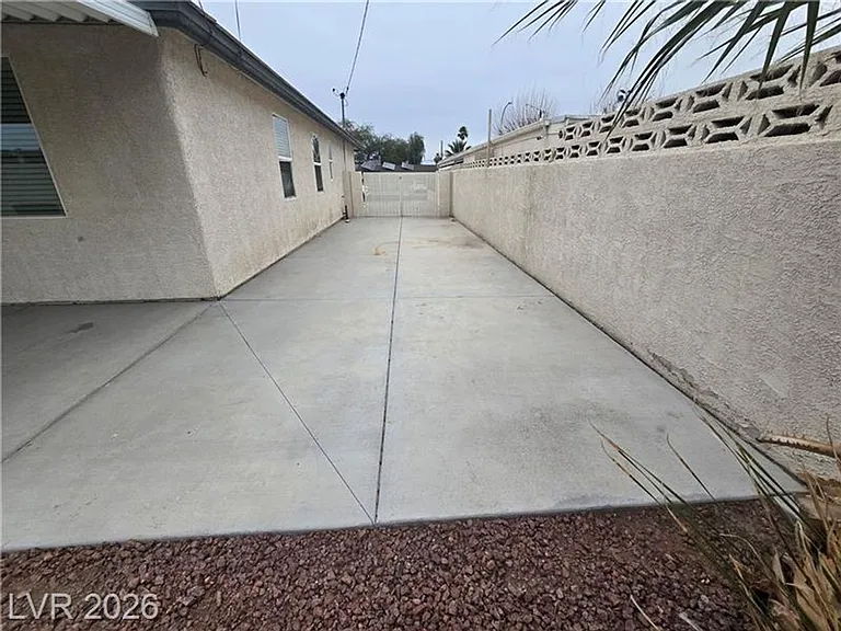 2204 Van Patten Pl — Photo 3
