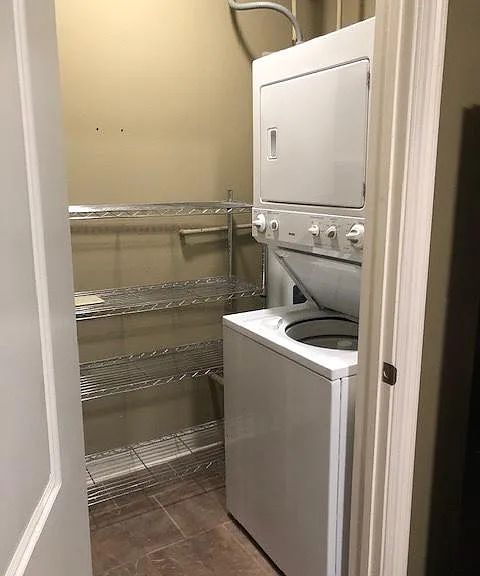 888 S Kenilworth Pkwy #3B — Photo 8