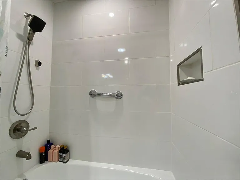 704 Dunbar Dr — Photo 20