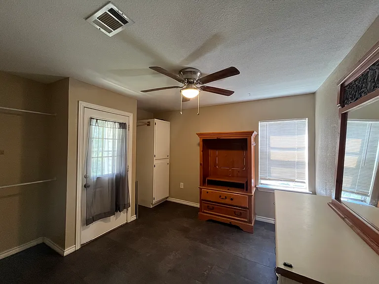 159 County Road 3501 — Photo 19
