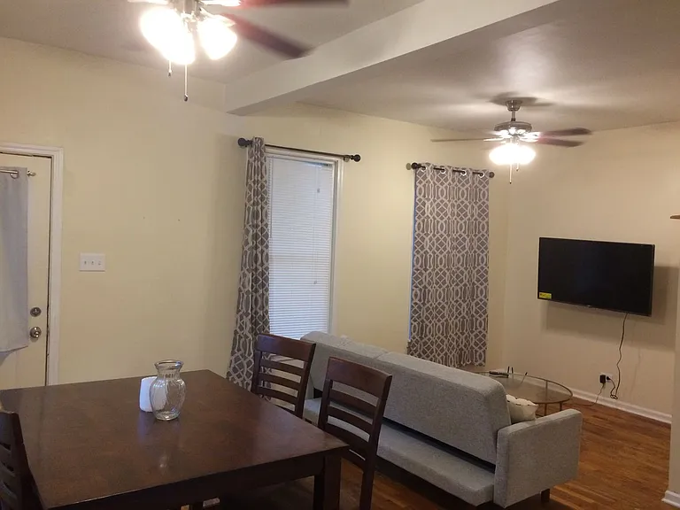 3143 N Southport Ave #1R — Photo 10