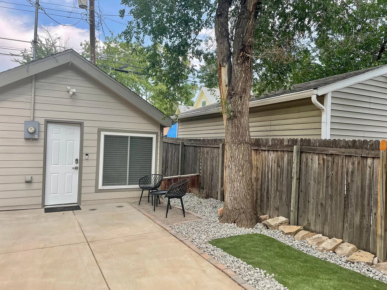 Studio, 225 sqft, $1,375 — Photo 1
