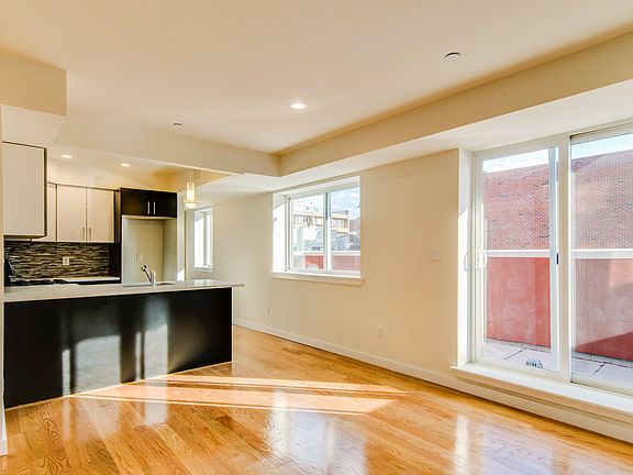 3rd image of 2822 Astoria Blvd #3E