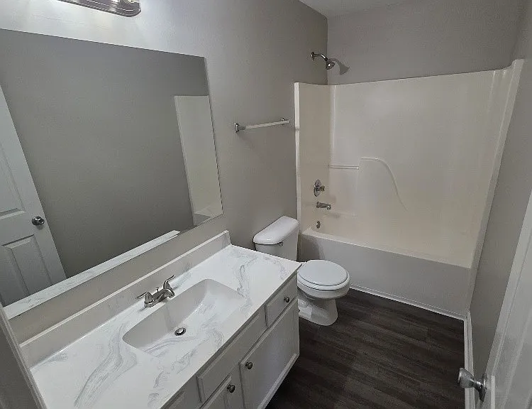 1825 Hermosa St — Photo 11