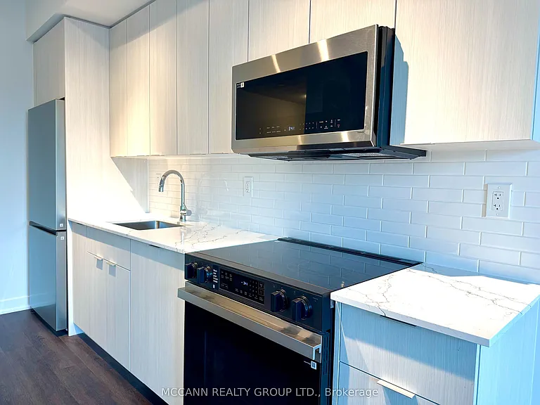 2075 Lakeshore Rd #301 — Photo 9