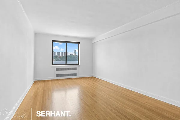Living room, photo 2