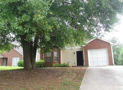 2nd image of 1671 Riverchase Cir NE