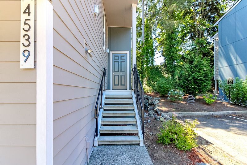 2nd image of 4539 S 248th Place #16C4
