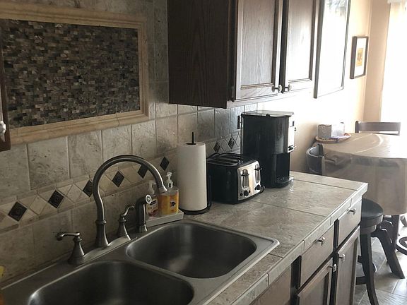 Kitchen- Newly Remodeled