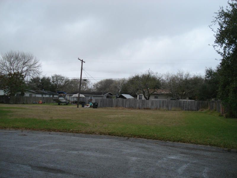 1st image of 510 San Patricio Ave