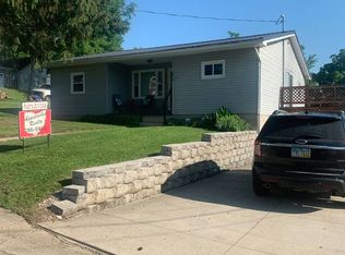 410 Davis Ave, Oak Hill, OH 45656