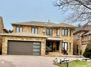 16 Somerset Cres, Richmond Hill, ON L4C 8N4