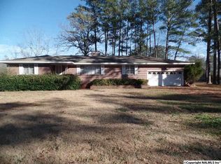 300 Lonesome Bend Rd, Glencoe, AL 35905