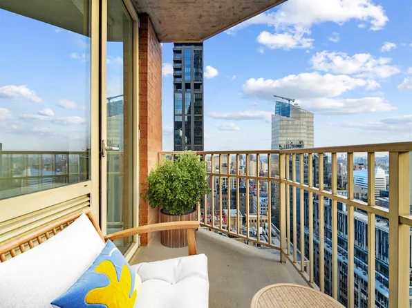 10 East 29th Street image 9 of 35