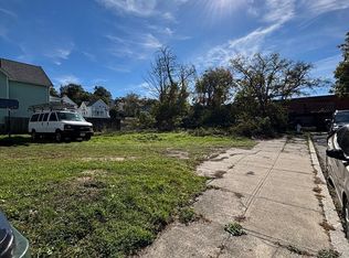 11 Dyer St, Fall River, MA 02720