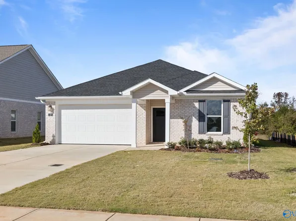 127 Harvest Moon Dr, Harvest, AL 35749