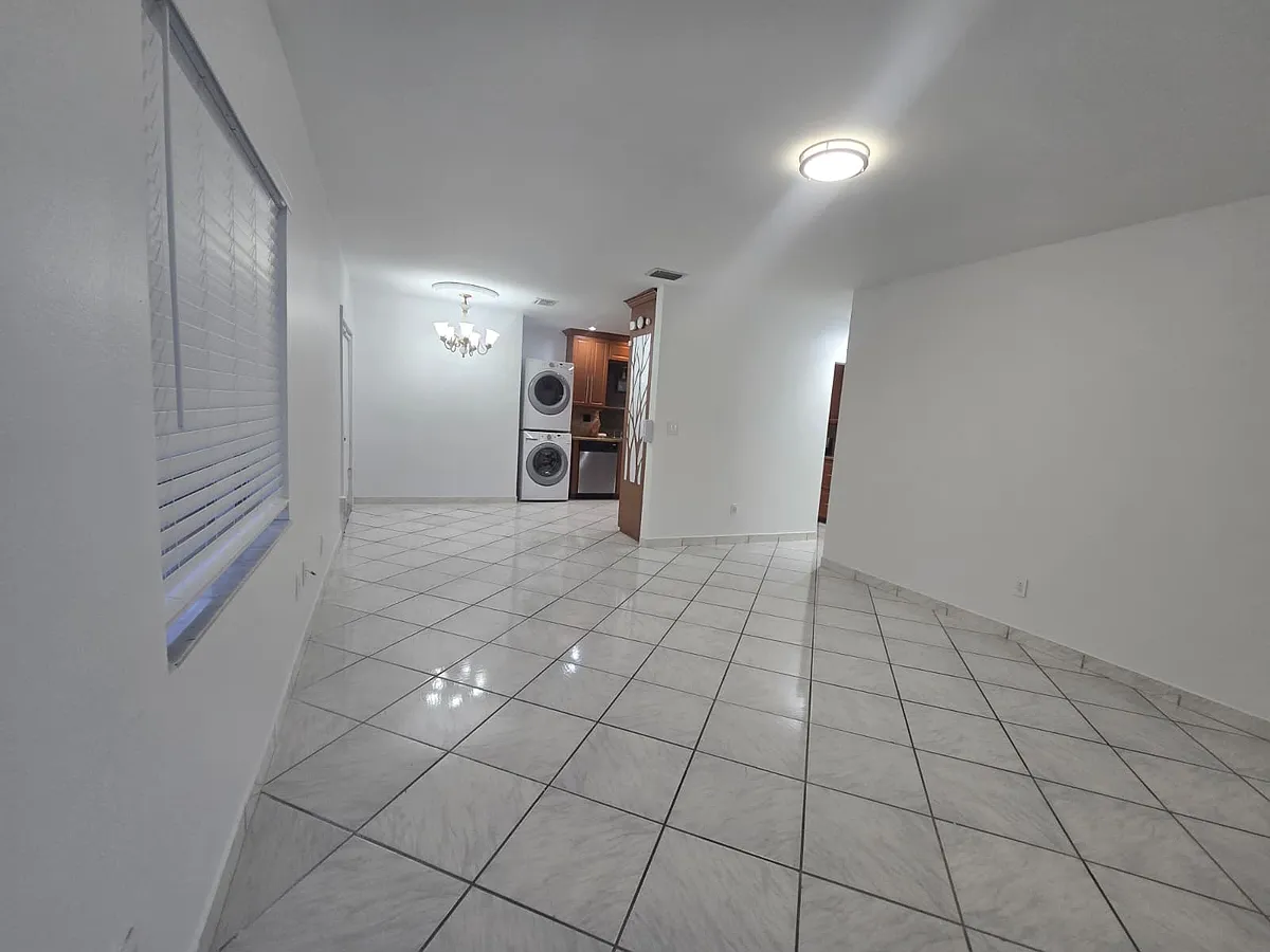 Building Photo - 11941 SW 178th Ter