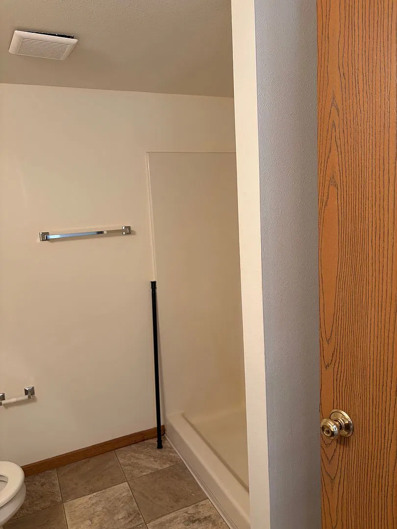 Lewis Townhomes — Photo 4