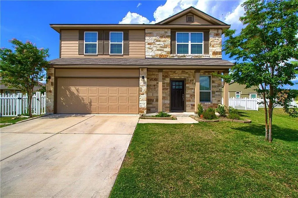 3 bed, 2.5 bath, 1464 sqft, $2,149 — Photo 1