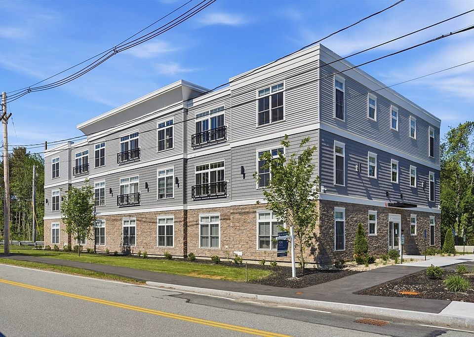 1st image of 7 Cross St #205