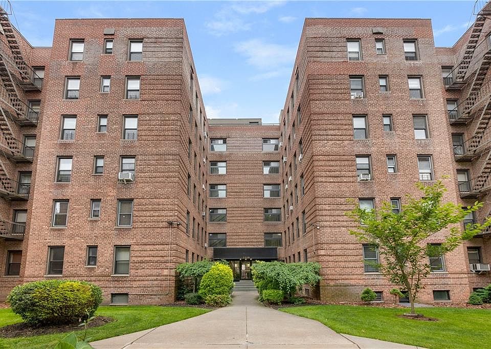 1st image of 2229 Knapp St APT 3B
